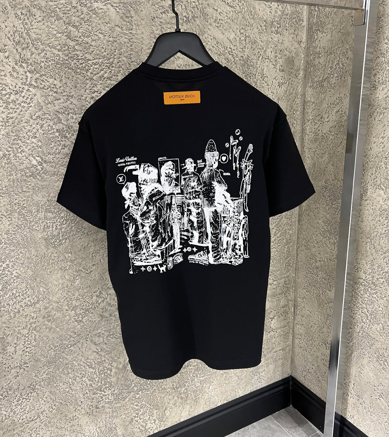 T-shirt black LV